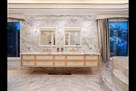 Bianco Extra Marble | Store | Canada | Polish