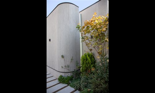 Dolphin Granite | Villa | Lavasan | Scratch | Pargar Studio
