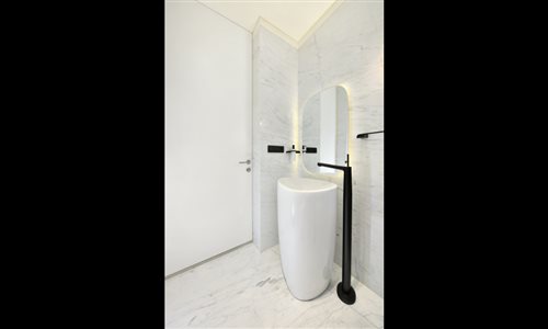 Wavy White Marble | Residental